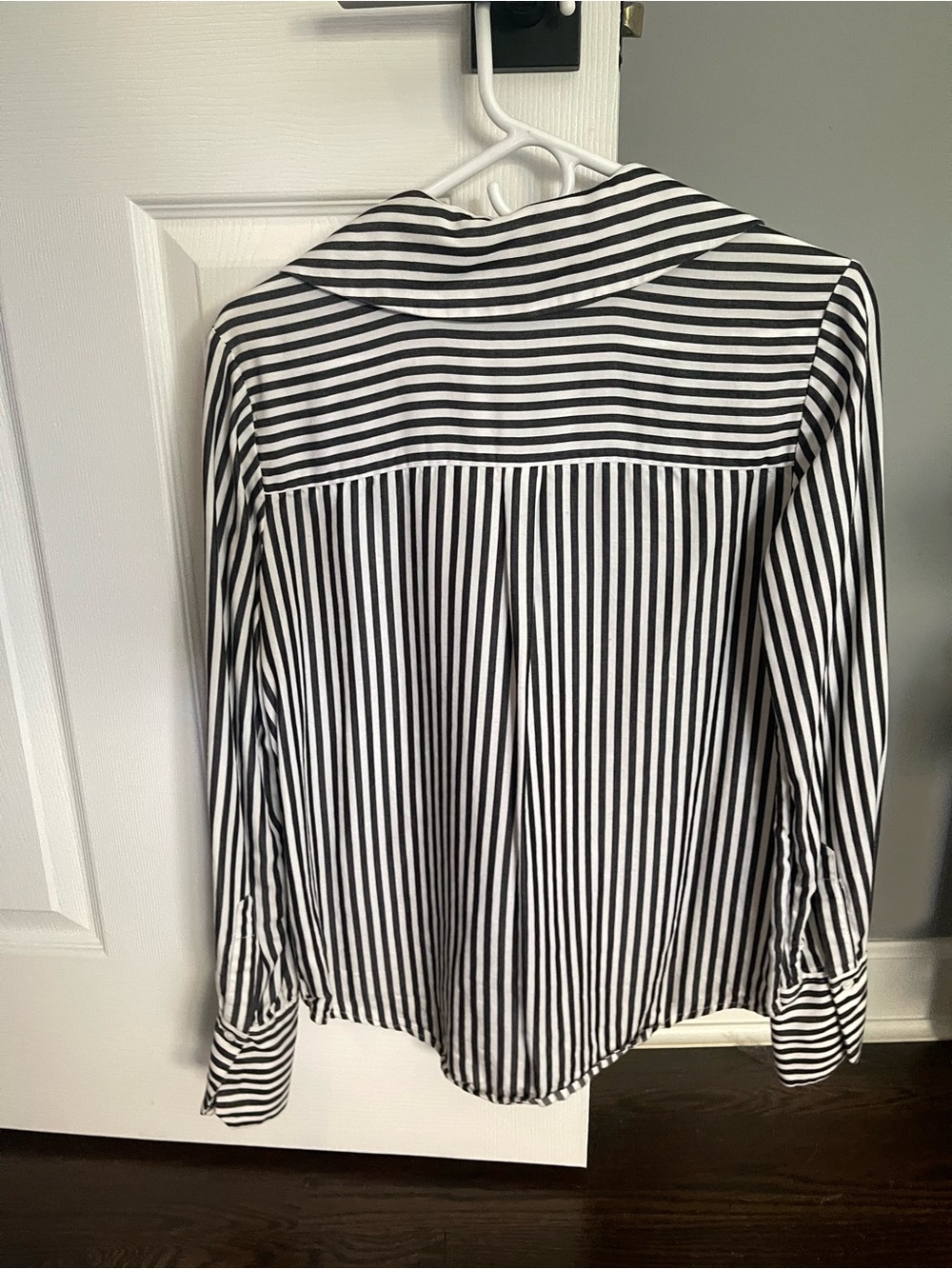 Button Down - Picture 4 of 6